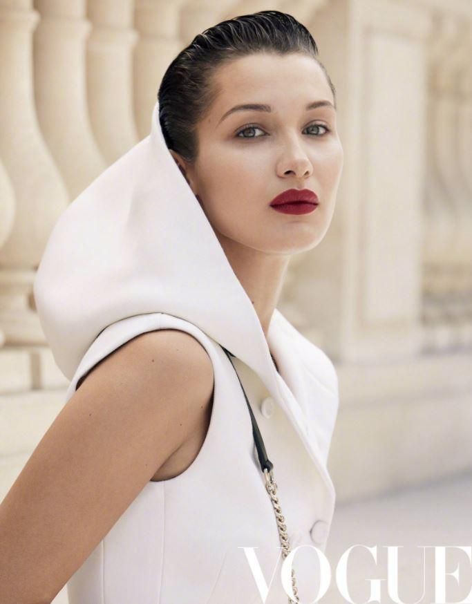 Белла Хадид удивила неожиданным образом для китайского глянца: фото Белла Хадид удивила неожиданным образом для китайского глянца: фото