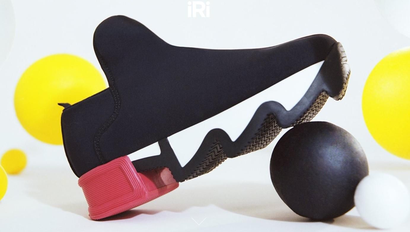 Дизайнер создала коллекцию обуви, использовав детские рисунки: фото Дизайнер создала коллекцию обуви, использовав детские рисунки: фото