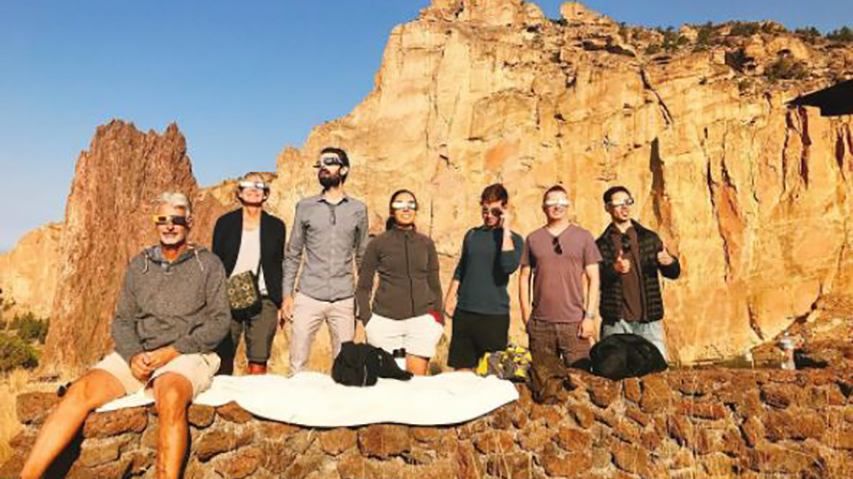 Как американцы готовятся к самому продолжительному солнечному затмению: яркие фото в Instagram Как американцы готовятся к самому продолжительному солнечному затмению: яркие фото в Instagram