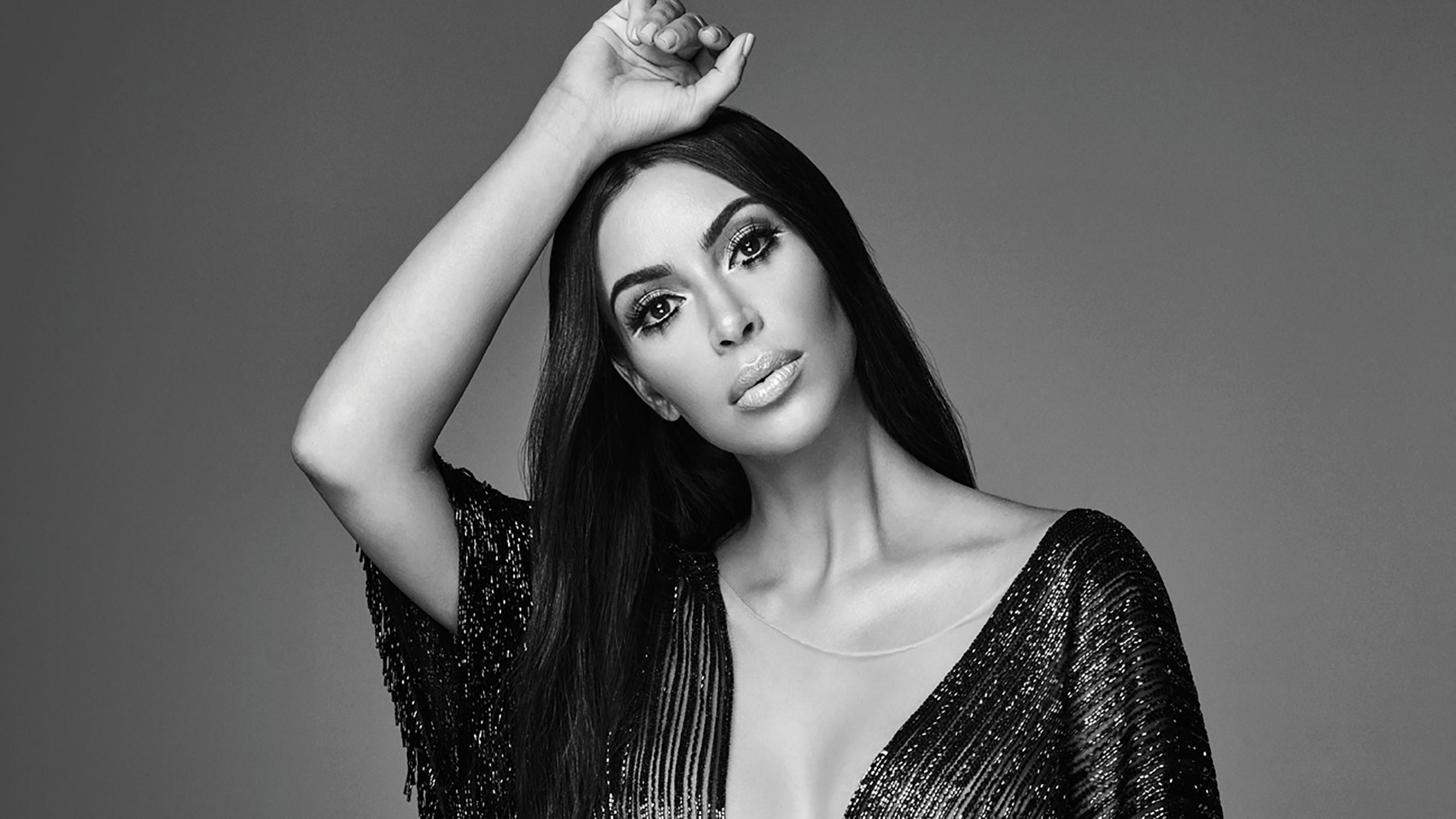 Ким Кардашян кардинально изменила стиль: кадры с фотосъемки Ким Кардашян кардинально изменила стиль: кадры с фотосъемки