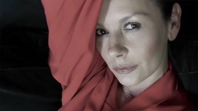 Кэтрин Зета-Джонс показала, как выглядит утром: фото