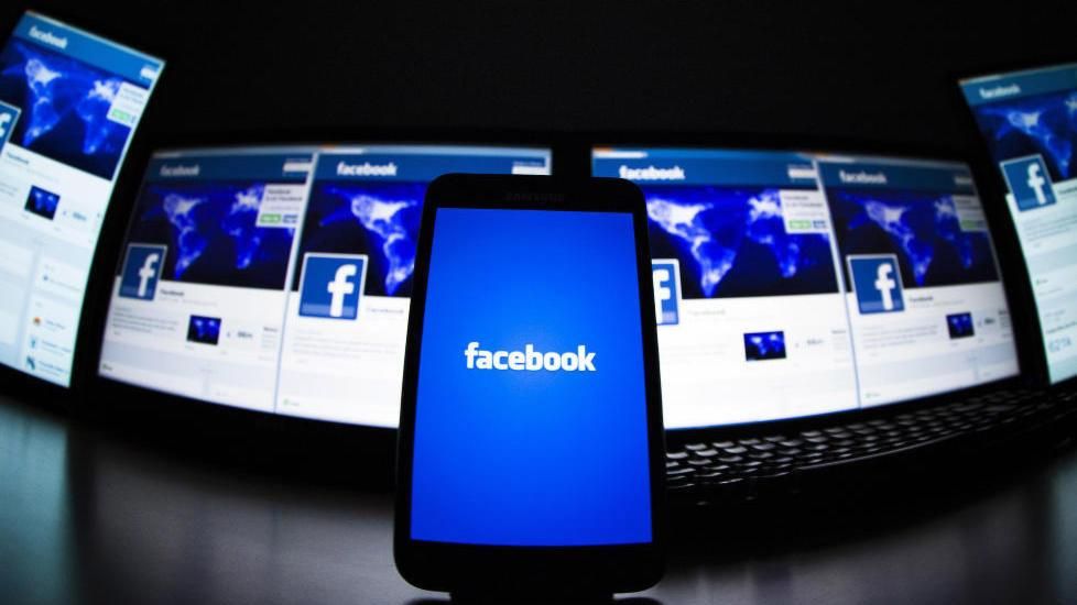 Facebook оштрафовали на миллион евро за сбор персональных данных