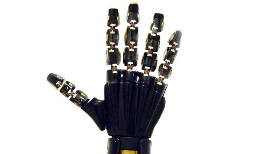 Зачем ученые создали "кожу" для роботов Зачем ученые создали "кожу" для роботов