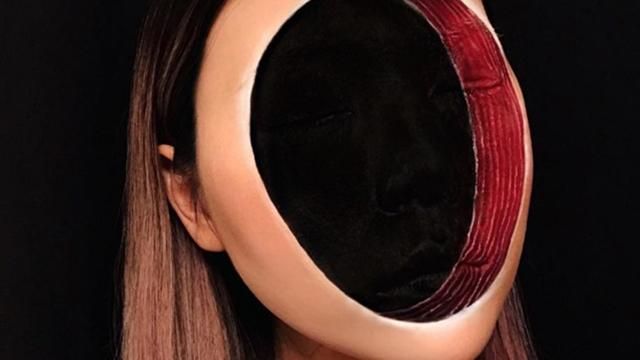 Без лица: в сети показали ужасающий макияж Без лица: в сети показали ужасающий макияж