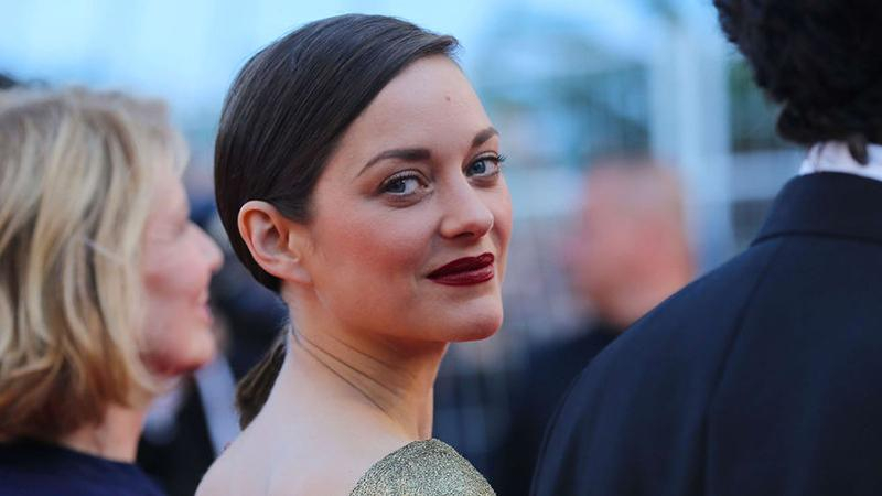 Французская актриса полностью обнажилась в новом фильме: фото 18+