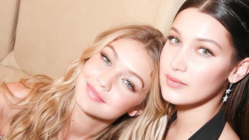 Белла Хадид откровенно рассказала о конкуренции с сестрой Джиджи Белла Хадид откровенно рассказала о конкуренции с сестрой Джиджи