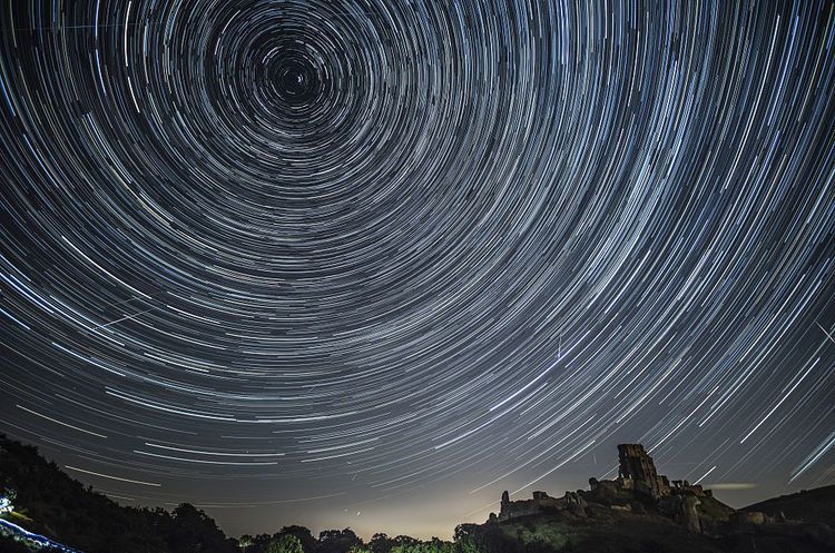 Українці зможуть побачити у вечірньому небі дивовижне явище Українці зможуть побачити у вечірньому небі дивовижне явище