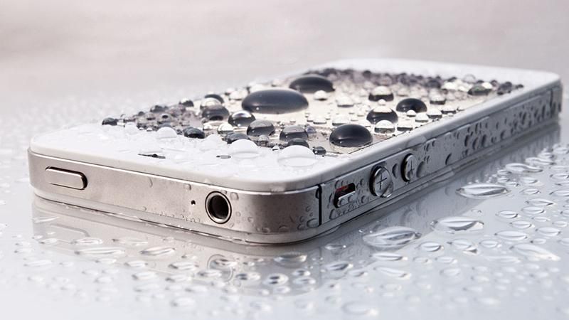 Що робити, якщо ваш телефон впав у воду Що робити, якщо ваш телефон впав у воду