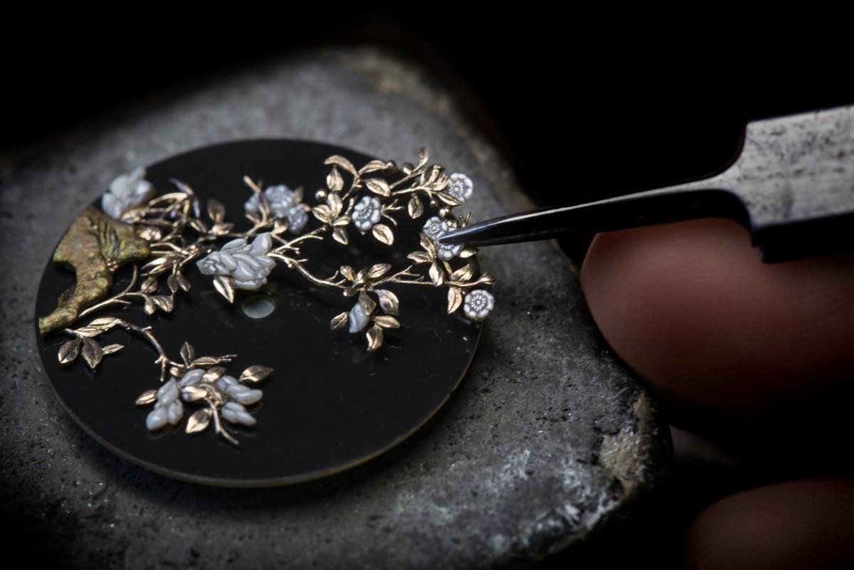 Як створюють розкішний годинник Chanel: заворожуюче відео Як створюють розкішний годинник Chanel: заворожуюче відео