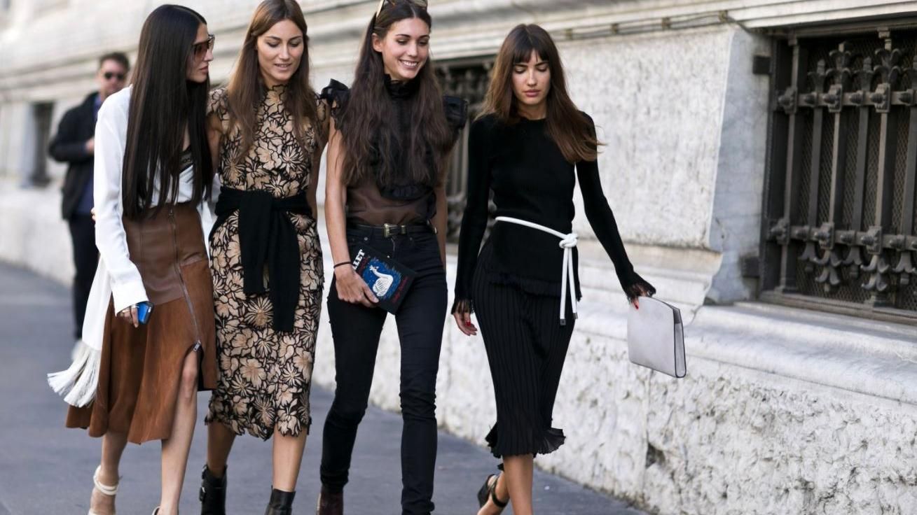 10 трендових суконь осені 2017: модні образи знаменитостей 10 трендових суконь осені 2017: модні образи знаменитостей