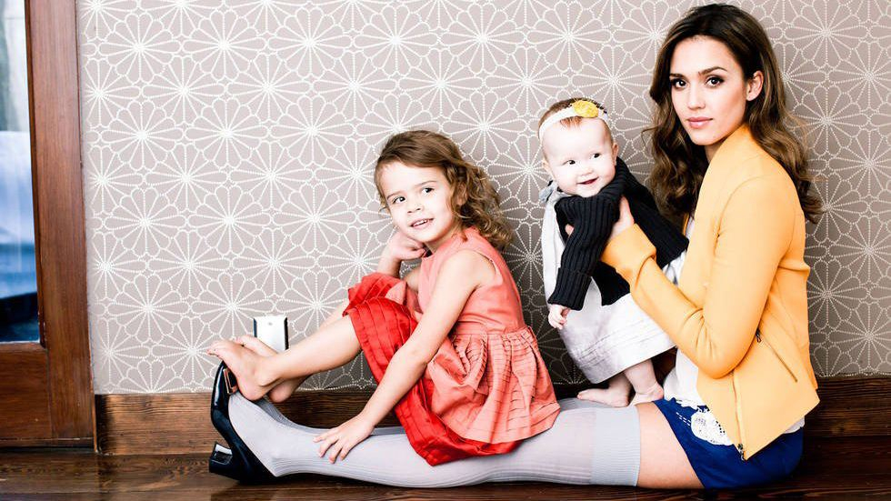 Беременная Джессика Альба официально подтвердила пол третьего ребенка