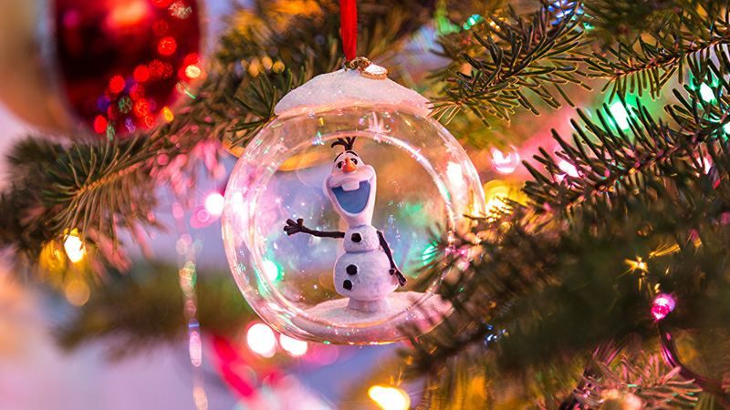 Праздник приближается: британцы создали новогодние игрушки с алкоголем Праздник приближается: британцы создали новогодние игрушки с алкоголем