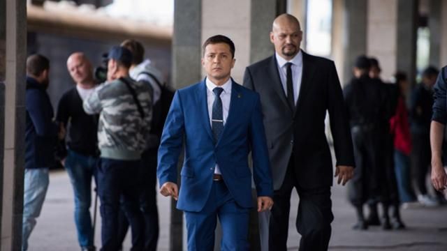 Слуга народу 2 сезон 9 та 10 серія дивитися онлайн - 27-10-2017 Слуга народу 2 сезон 9 та 10 серія дивитися онлайн - 27-10-2017