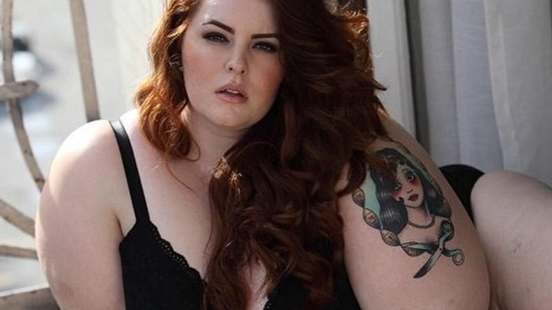 Самые известные пышнотелые модели показали себя без ретуши: фото Самые известные пышнотелые модели показали себя без ретуши: фото