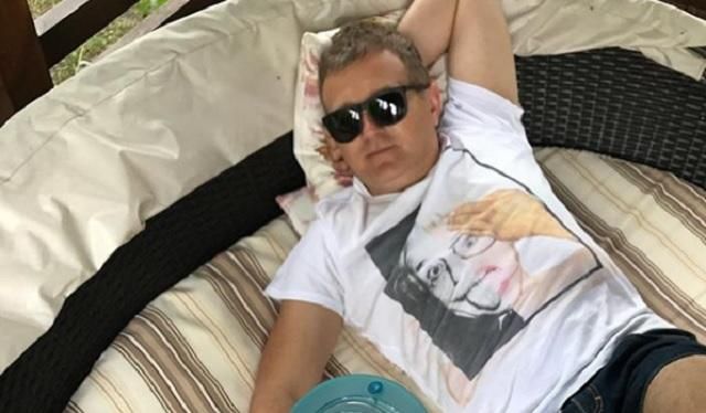 Юрий Горбунов похвастался успехами в йоге: фото Юрий Горбунов похвастался успехами в йоге: фото