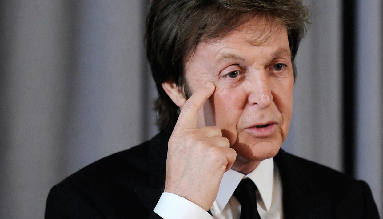 Легендарний Пол Маккартні та Емма Стоун опублікували викривальний ролик Легендарний Пол Маккартні та Емма Стоун опублікували викривальний ролик