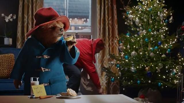 Ведмедик Паддінгтон став героєм зворушливої різдвяної реклами: відео, яке варто переглянути