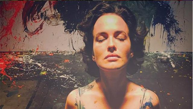 Даша Астафьева показала голые ягодицы в новой фотосессии (18+)