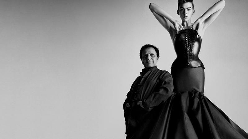 Помер відомий модельєр Аззедін Алайя, який створював еротичні образи для зірок Помер відомий модельєр Аззедін Алайя, який створював еротичні образи для зірок