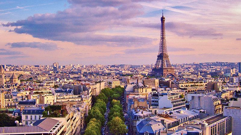 В мережі висміяли фото, яке зроблене ніби-то в "гірському" Парижі: курйозні фото В мережі висміяли фото, яке зроблене ніби-то в "гірському" Парижі: курйозні фото