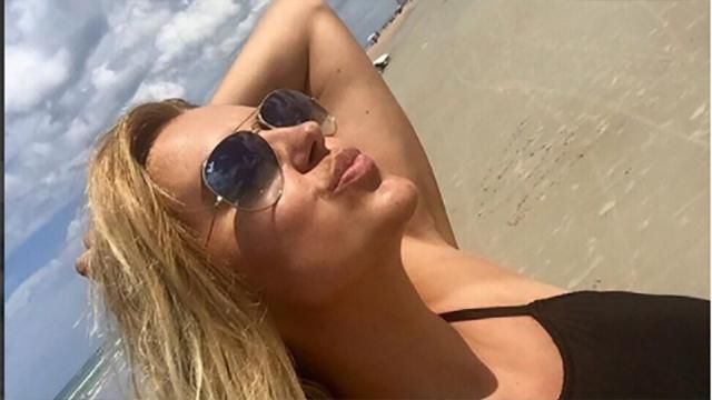 Яна Клочкова показала фигуру в соблазнительном купальнике: фото Яна Клочкова показала фигуру в соблазнительном купальнике: фото