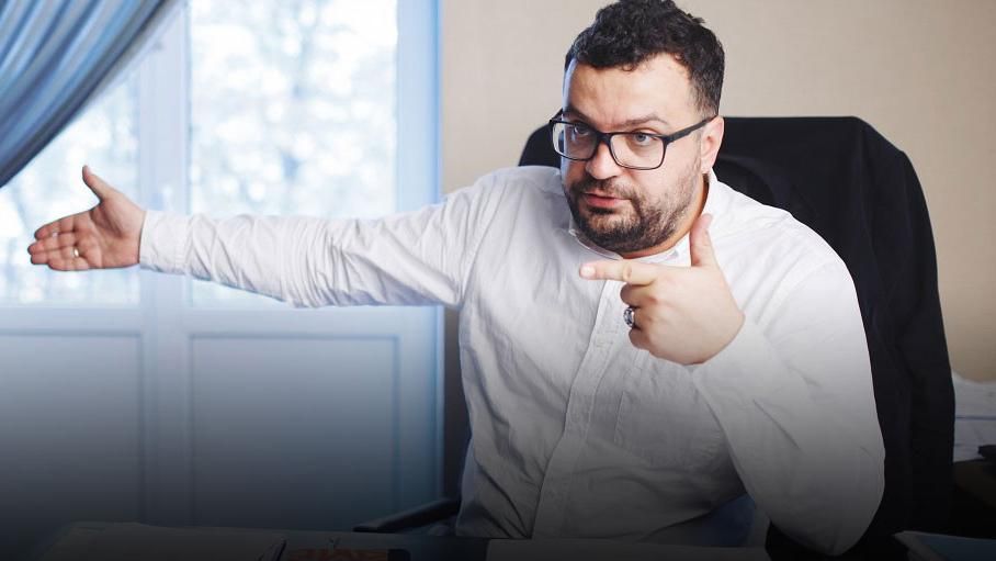 Очільник Держкіно пояснив, чому "Квартал 95" самі є винними у скандалі зі "Сватами" Очільник Держкіно пояснив, чому "Квартал 95" самі є винними у скандалі зі "Сватами"