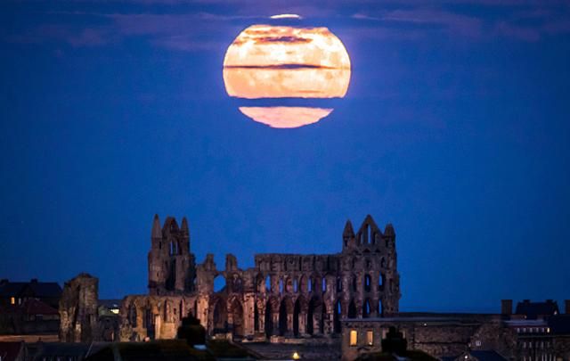 Супермісяць 3 грудня 2017: фото супермісяця Супермісяць 3 грудня 2017: фото супермісяця