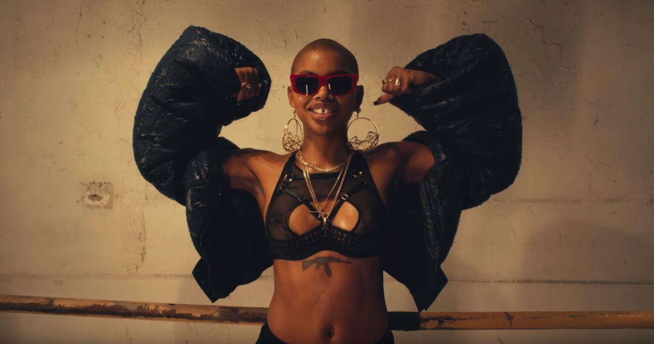 Слик Вудс показала сексуальный балет для пикантного календаря Love Magazine: видео