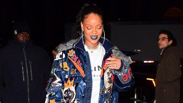 Рианна вышла на публику с роскошным обручальным  кольцом: фото