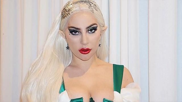 Леди Гага появилась в образе сексуального эльфа: фото Леди Гага появилась в образе сексуального эльфа: фото