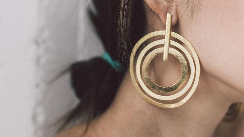 Названо найпопулярніші аксесуари та елементи одягу у 2018 році Названо найпопулярніші аксесуари та елементи одягу у 2018 році