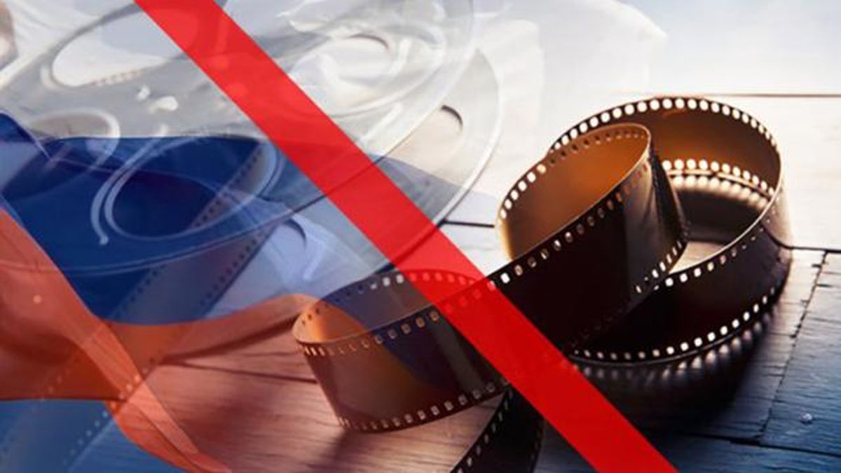 "Зрада" среди своих: два украинских канала хотят транслировать российские фильмы на Новый год