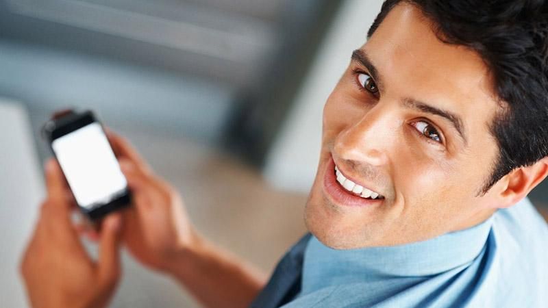 Українець прославився винаходом мобільного додатку, який допомагає людям з порушенням слуху Українець прославився винаходом мобільного додатку, який допомагає людям з порушенням слуху