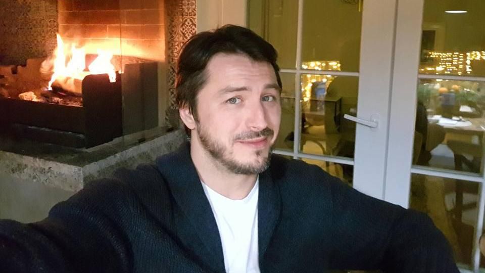 Сергій Притула показав свій розкішний дім у новорічних вогнях: фото Сергій Притула показав свій розкішний дім у новорічних вогнях: фото