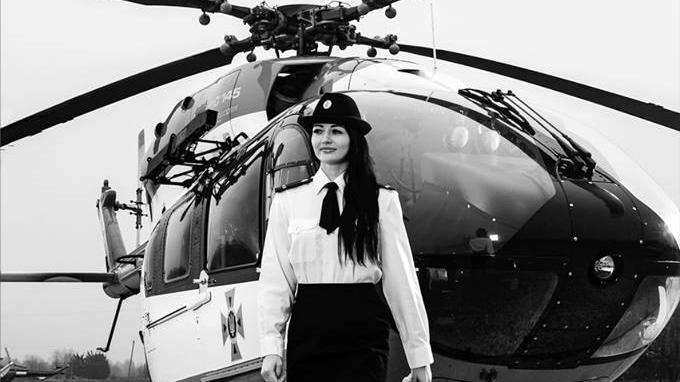 Украинские спасатели снялись для календаря на 2018 год: красноречивые фото