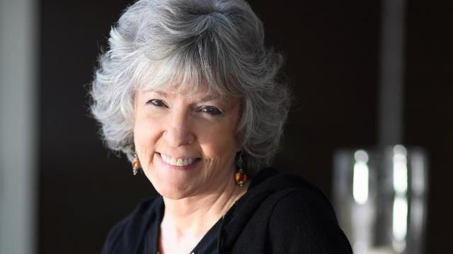 Умерла американская писательница Сью Графтон: что о ней известно Умерла американская писательница Сью Графтон: что о ней известно