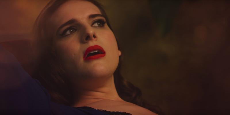 Хари Неф снялась в провокационном ролике для Love Magazine: видео (18+)