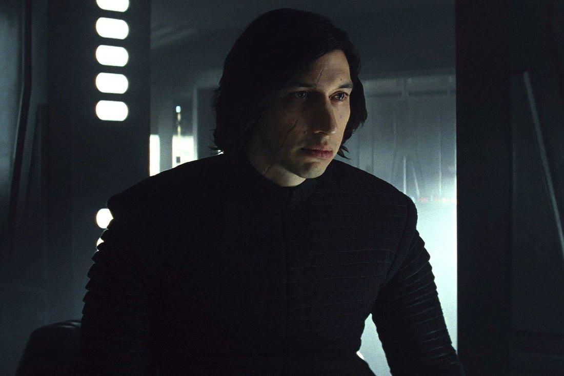 Фанати "Зоряних війн" пародіюють напівоголеного Кайло Рена: кумедні фото Фанати "Зоряних війн" пародіюють напівоголеного Кайло Рена: кумедні фото