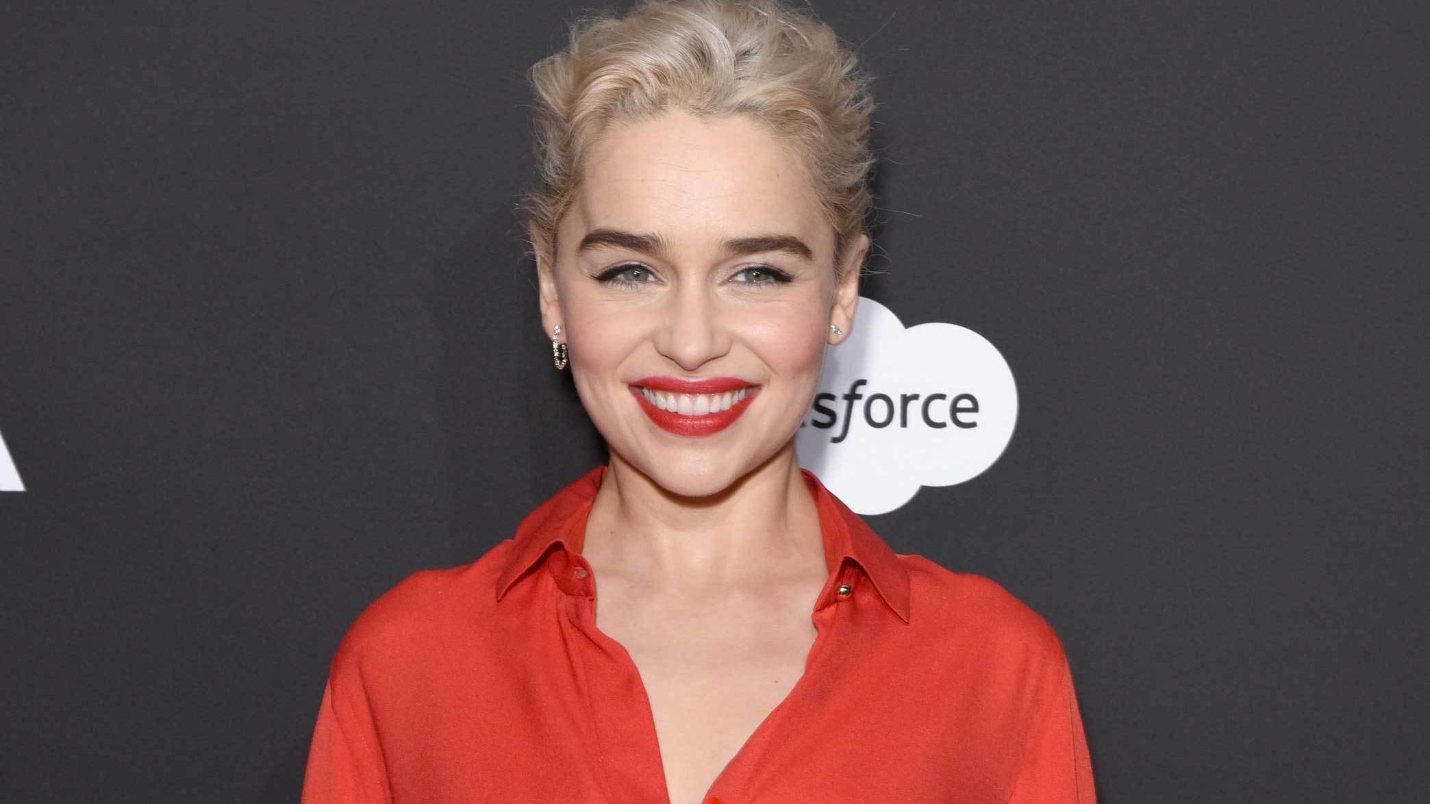 Брэду Питту не хватило денег, чтобы провести вечер со звездой "Игры Престолов" Брэду Питту не хватило денег, чтобы провести вечер со звездой "Игры Престолов"