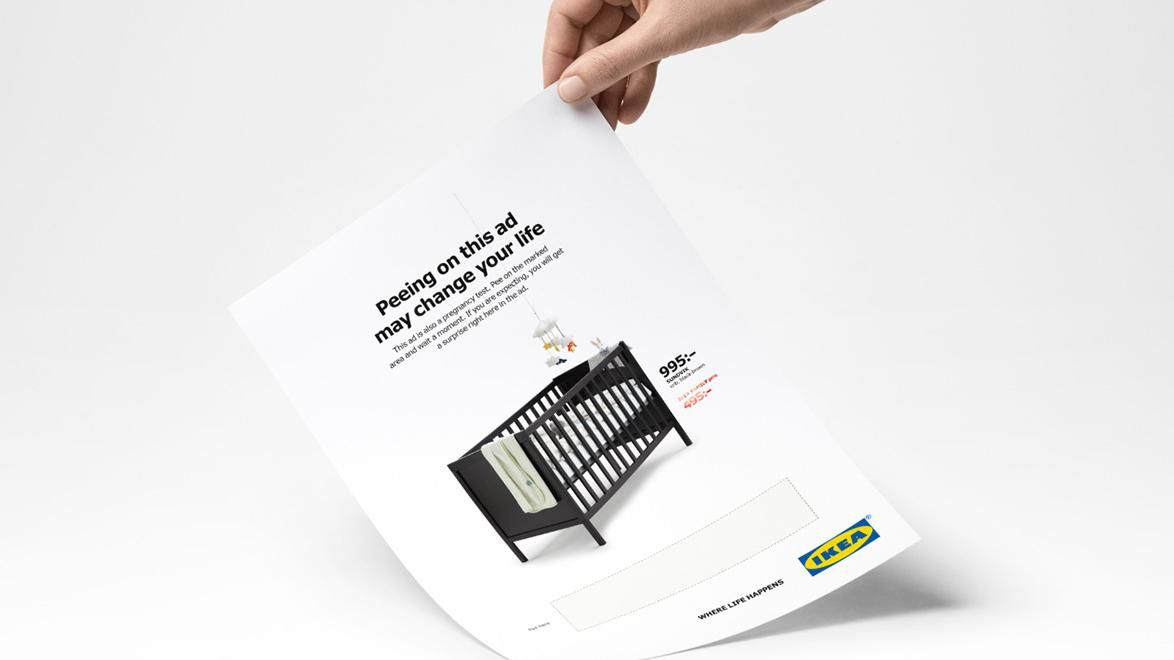 Не только костюмом Джона Сноу: IKEA удивили рекламой с тестом на беременность