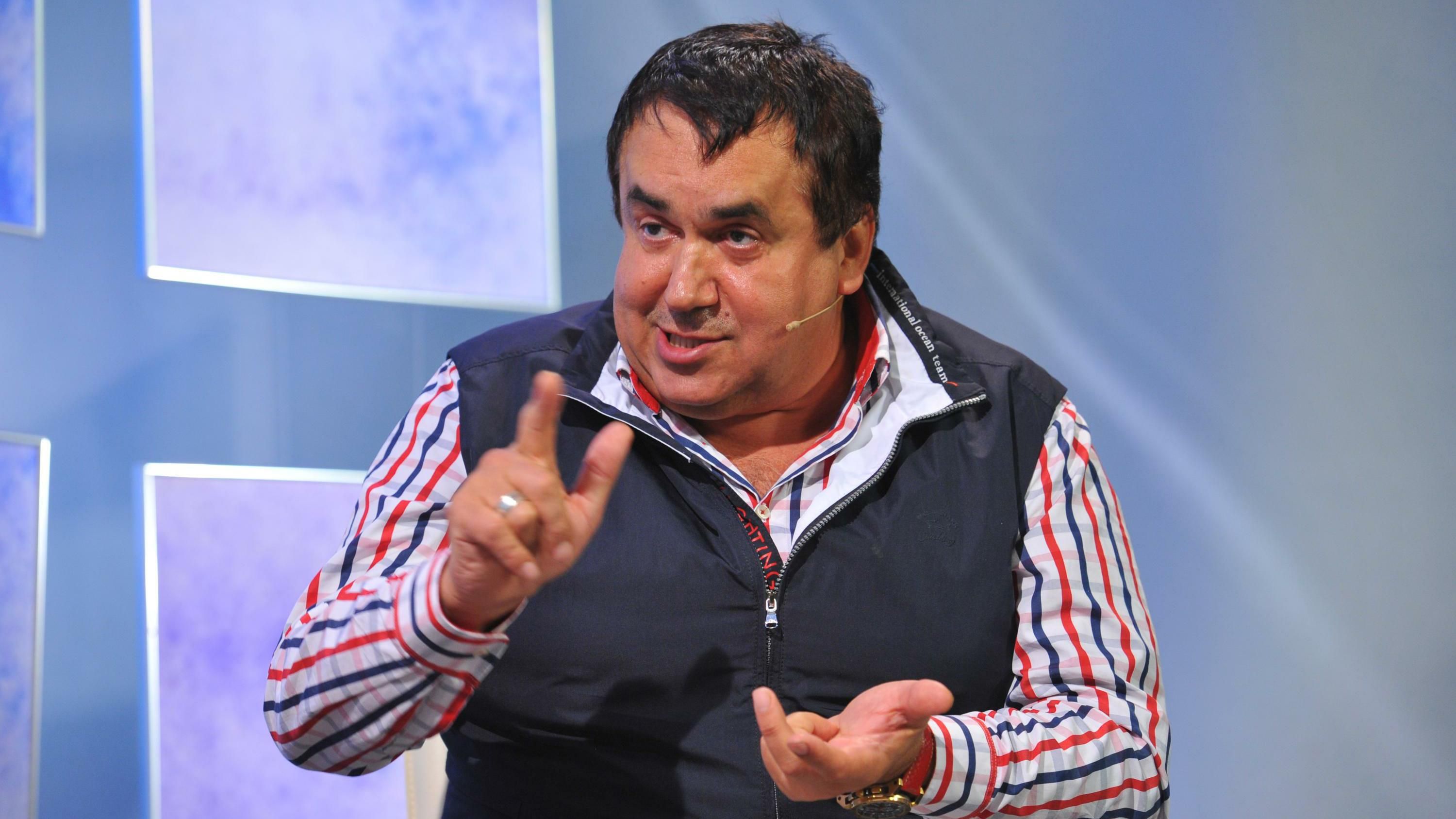 Скандальный российский актер в вышиванке заговорил на украинском Скандальный российский актер в вышиванке заговорил на украинском