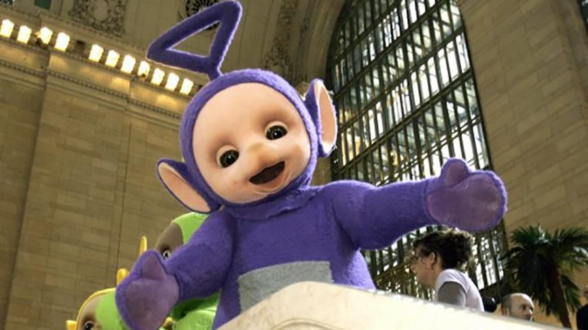 Актор, який грав Тінкі-Вінкі в "Телепузиках", раптово помер Актор, який грав Тінкі-Вінкі в "Телепузиках", раптово помер