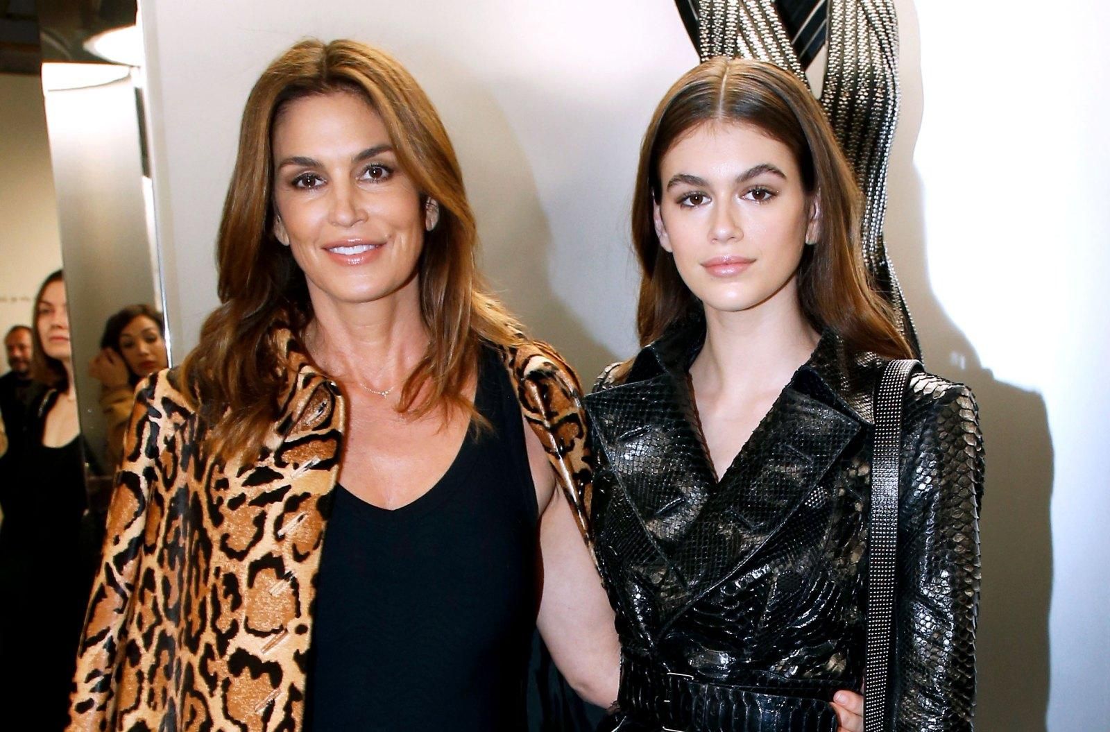 Неделя моды в Париже 2018: лучшие street-style образы звезд подиумов Неделя моды в Париже 2018: лучшие street-style образы звезд подиумов