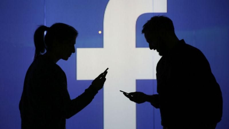 Facebook як сигарети: уряд має втрутитись у роботу соцмереж, – Бениофф