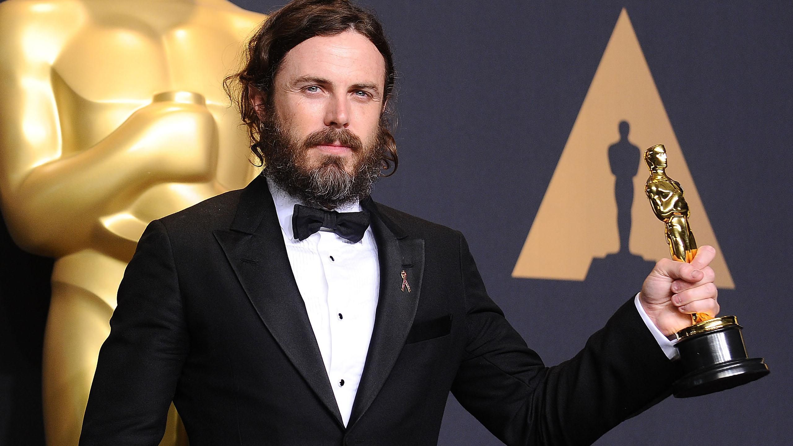 Кейсі Аффлек відмовився вручати премію Оскар у 2018 році: названо причину