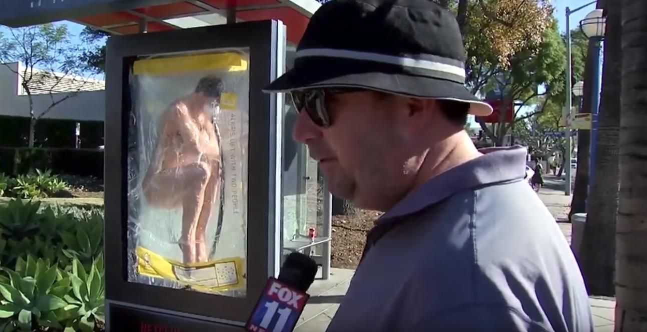 Netflix создал очень странную рекламу с "синтетическими людьми" на улицах: видео Netflix создал очень странную рекламу с "синтетическими людьми" на улицах: видео