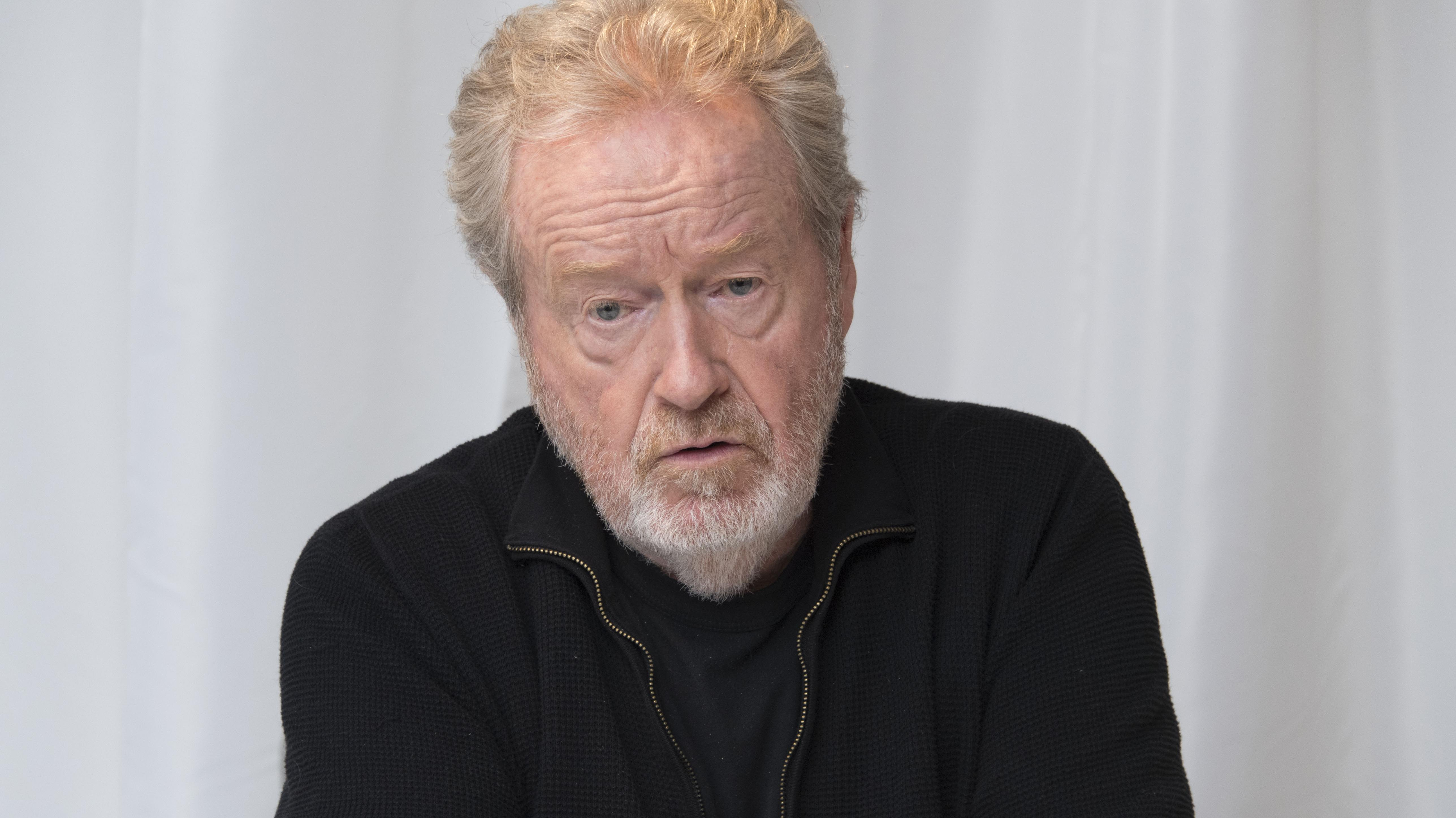 Я ждал, что Спейси мне позвонит и все объяснит: Ридли Скотт о пересъемках фильма "Все деньги мира"