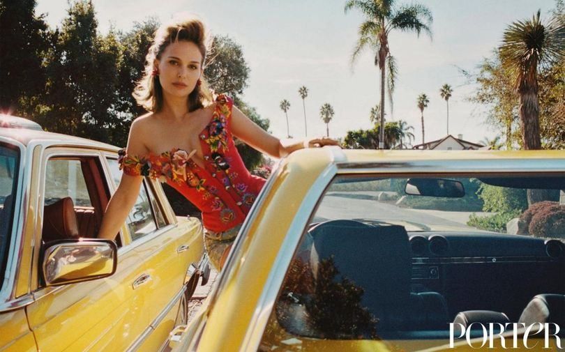 Наталі Портман знялась у сонячній фотосесії та висловилась про секс-скандал в Голлівуді