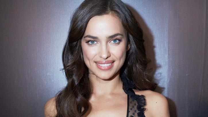 Ирина Шейк опубликовала соблазнительное фото в нижнем белье