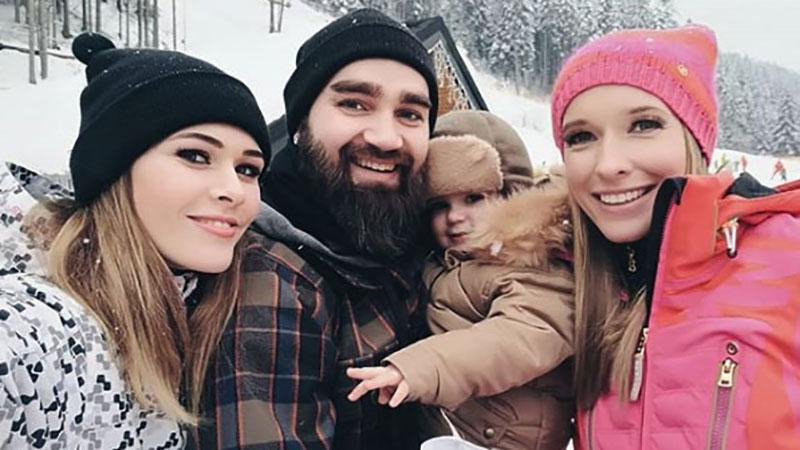 Катя Осадчая похвасталась яркими фотографиями отдыха в Карпатах